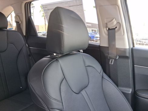 New 2026 Kia Sorento S FWD image 19