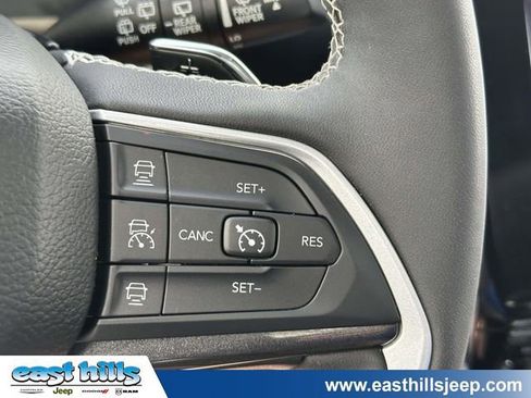Certified 2023 Jeep Grand Cherokee L Laredo AWD/4WD image 32