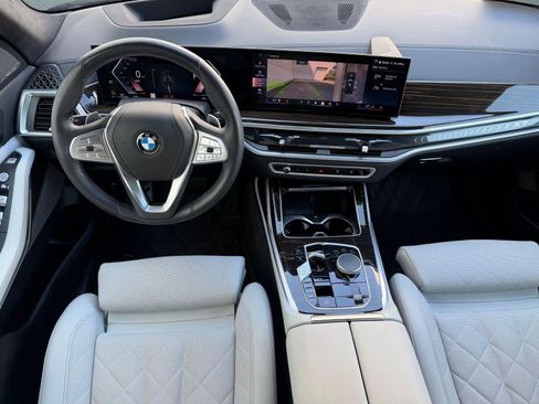 Certified 2025 BMW X7 xDrive40i AWD/4WD image 24