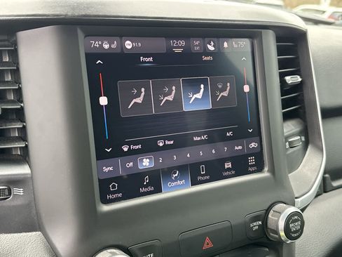 Used 2023 RAM 1500 Big Horn image 15