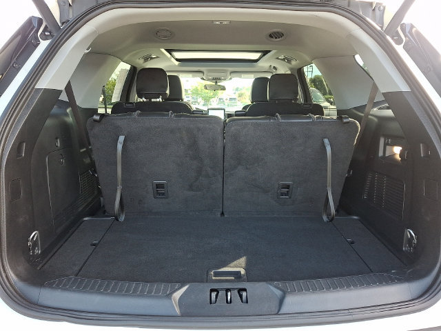Used 2023 Ford Explorer XLT w/ Equipment Group 202A AWD/4WD image 30