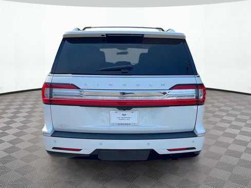 Used 2021 Lincoln Navigator Reserve w/ Luxury Package AWD/4WD image 7