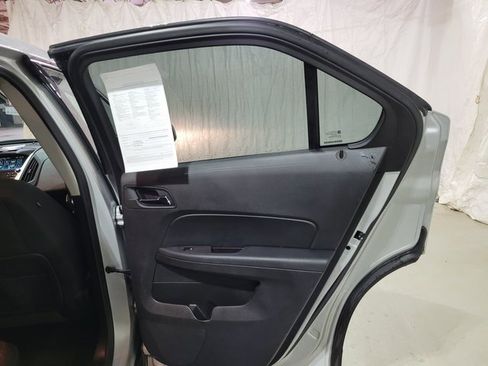 Used 2017 Chevrolet Equinox LT w/ Convenience Package image 50