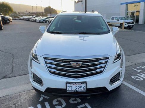 Used 2017 Cadillac XT5 Luxury w/ Driver Awareness Package image 3