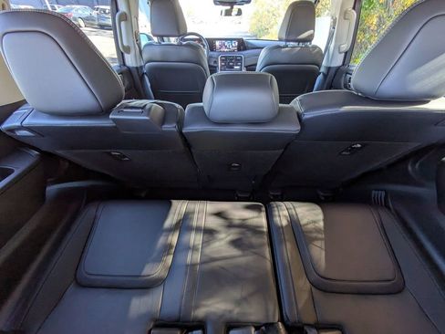 New 2026 Nissan Armada SV image 29