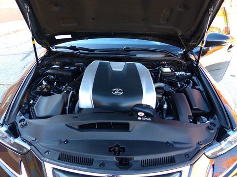 Used 2018 Lexus IS 300 F Sport w/ F Sport Package image 16