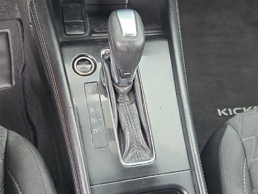 Used 2021 Nissan Kicks SV FWD image 8