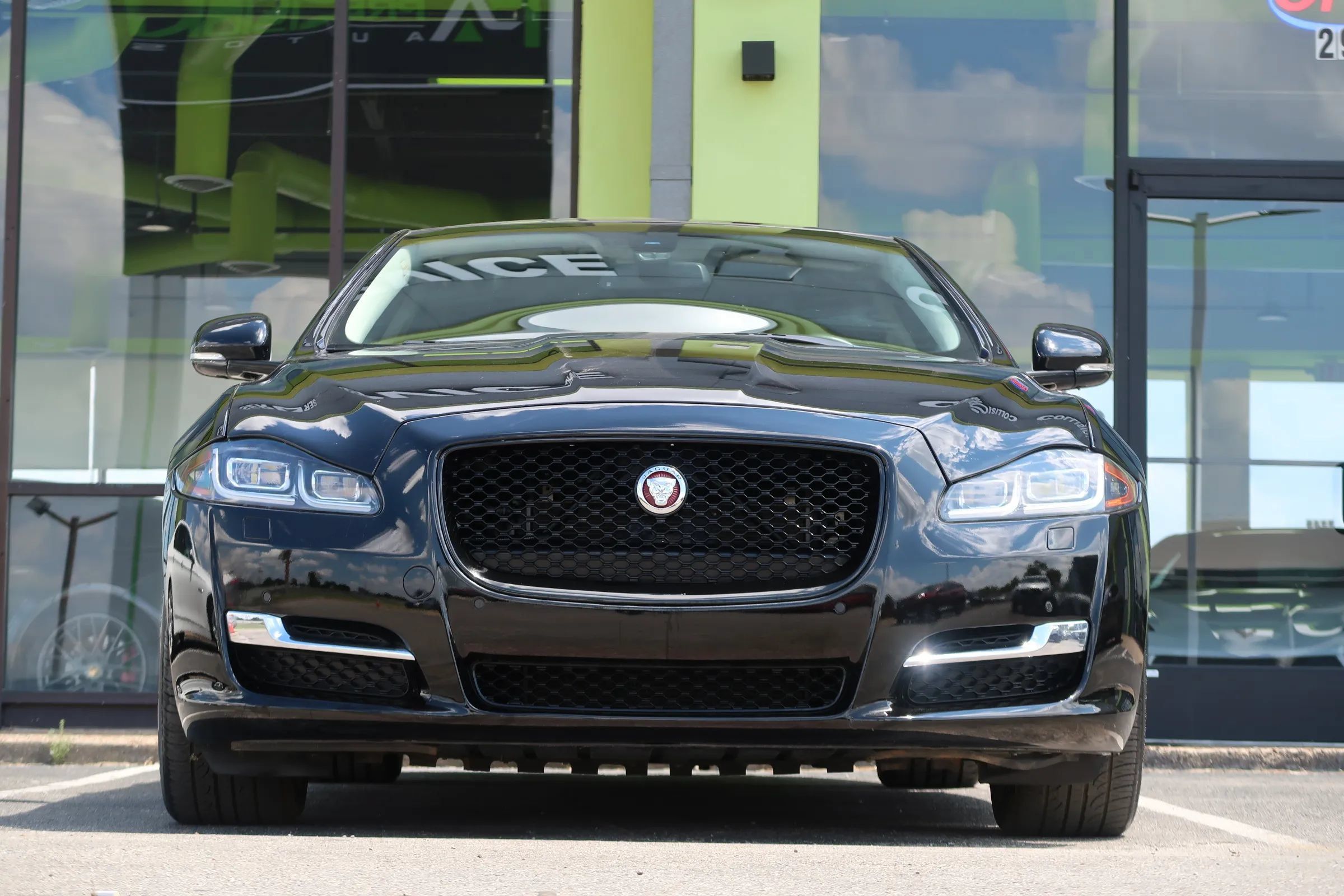 Used 2017 Jaguar XJ R-Sport RWD image 2