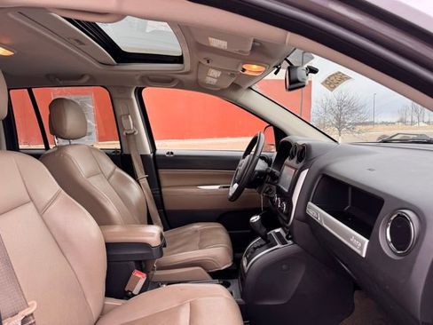 Used 2016 Jeep Compass High Altitude image 21