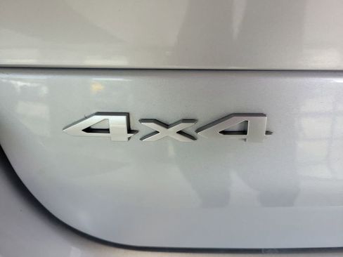 Used 2024 Jeep Grand Cherokee L Laredo AWD/4WD image 12