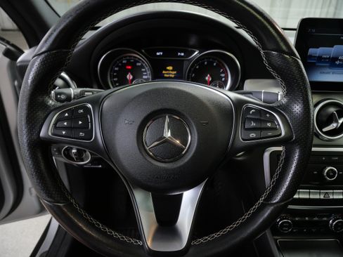 Used 2018 Mercedes-Benz GLA 250 4MATIC image 22