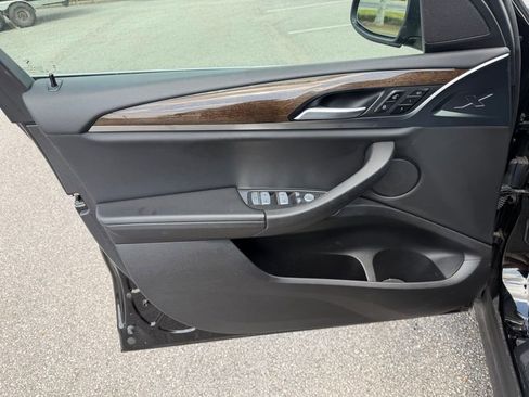 Used 2023 BMW X3 sDrive30i image 13