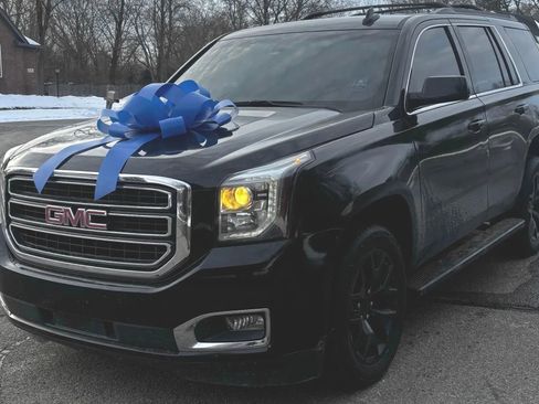 Used 2020 GMC Yukon SLE w/ SLE Value Package image 3