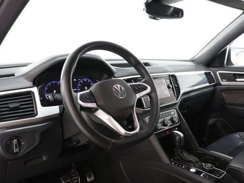 Used 2021 Volkswagen Atlas Cross Sport SEL Premium R-Line AWD/4WD image 16