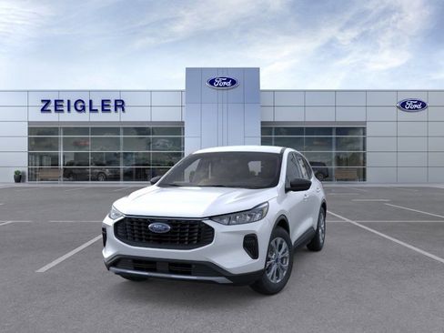 New 2026 Ford Escape Active w/ Cold Weather Package AWD/4WD image 2