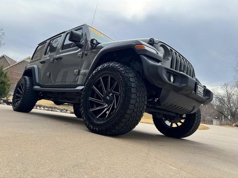 Used 2019 Jeep Wrangler Unlimited Sport S image 29