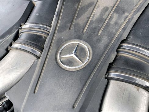 Used 2015 Mercedes-Benz S 550 Sedan image 32