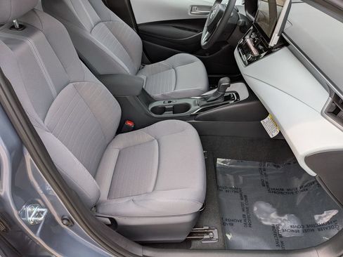 Used 2026 Toyota Corolla SE w/ SE Package FWD image 29