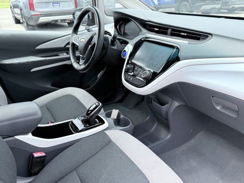 Used 2017 Chevrolet Bolt LT FWD image 12