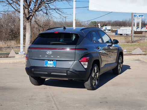 Used 2025 Hyundai Kona SEL image 5