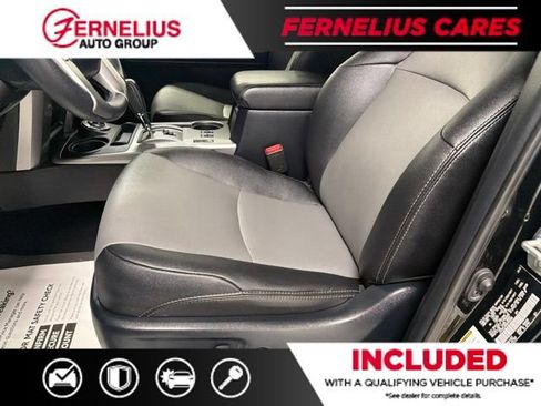 Used 2022 Toyota 4Runner SR5 Premium w/ Moonroof Package AWD/4WD image 33
