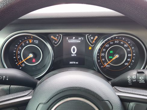 Used 2022 Jeep Wrangler Unlimited Sport AWD/4WD image 23