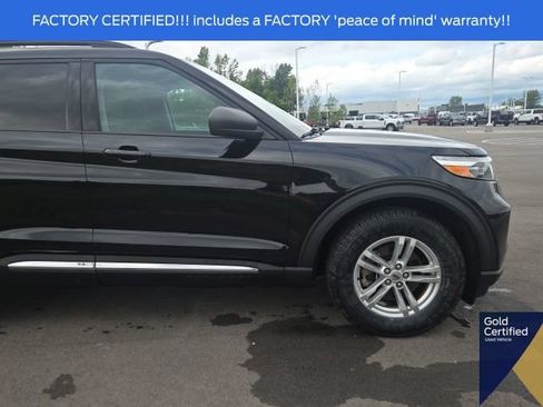 Used 2024 Ford Explorer XLT AWD/4WD image 6