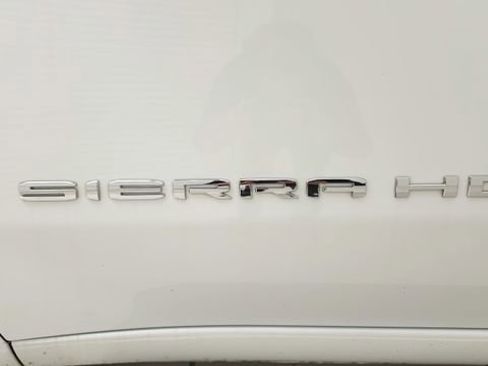 Used 2024 GMC Sierra 2500 SLE w/ SLE Value Package; image 13