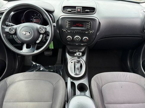 Used 2015 Kia Soul FWD image 15