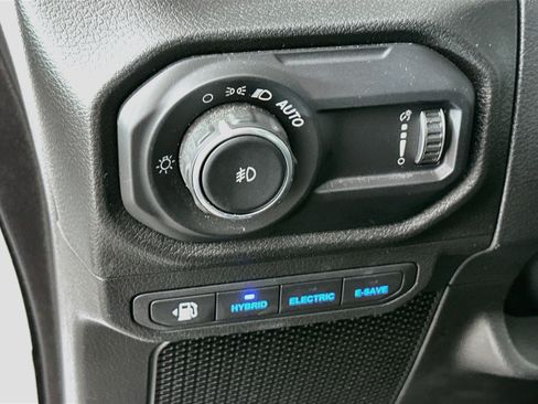 Used 2024 Jeep Wrangler Unlimited AWD/4WD image 16