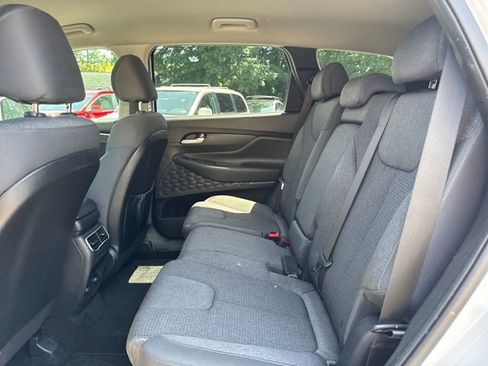 Used 2023 Hyundai Santa Fe SEL FWD image 11