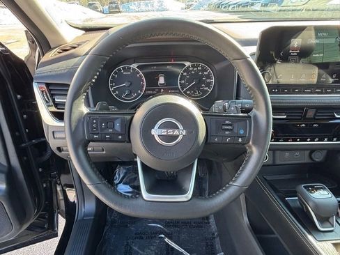 Used 2023 Nissan Rogue SL w/ SL Premium Package image 13