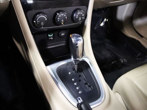 Used 2013 Chrysler 200 Limited FWD image 45