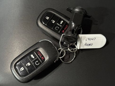 Used 2024 Honda Accord EX image 30