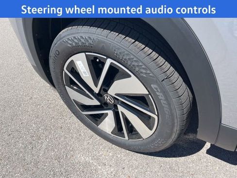 New 2026 Volkswagen Atlas SEL image 5