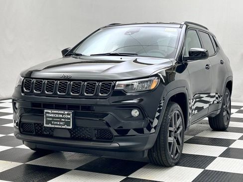 New 2026 Jeep Compass Latitude image 4
