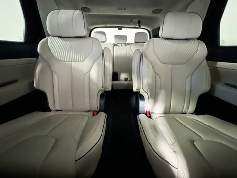Used 2024 Hyundai Palisade Calligraphy image 33