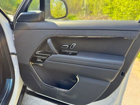New 2026 Land Rover Range Rover Sport Dynamic SE AWD/4WD image 18