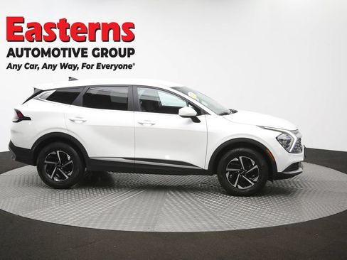 Used 2023 Kia Sportage LX AWD/4WD image 45