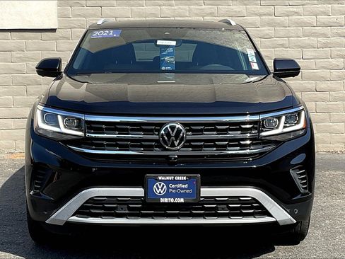 Used 2021 Volkswagen Atlas Cross Sport SEL Premium image 2
