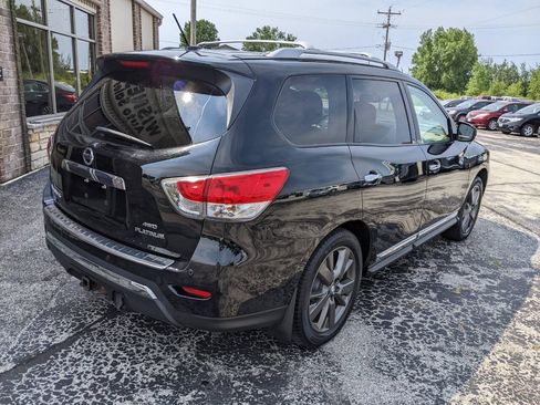 Used 2013 Nissan Pathfinder Platinum AWD/4WD image 3