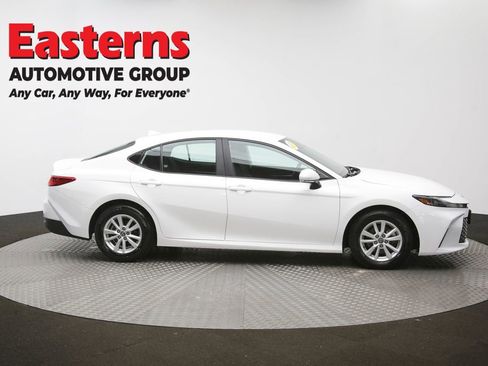 Used 2025 Toyota Camry LE FWD image 46