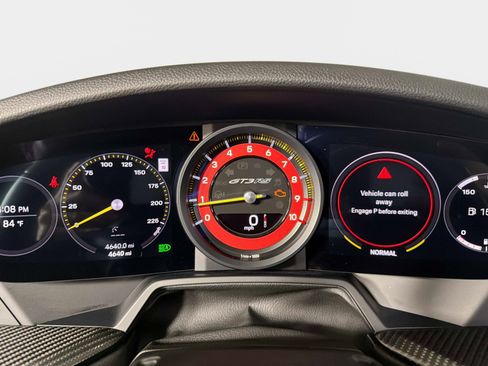 Used 2025 Porsche 911 GT3 RS RWD image 40