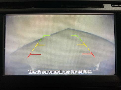 Used 2018 Nissan Frontier PRO-4X image 19