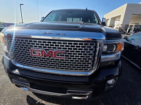 Used 2016 GMC Sierra 2500 Denali w/ Duramax Plus Package AWD/4WD image 1