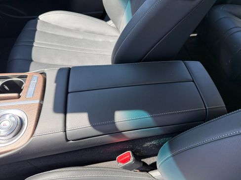 Used 2024 Genesis G80 image 14