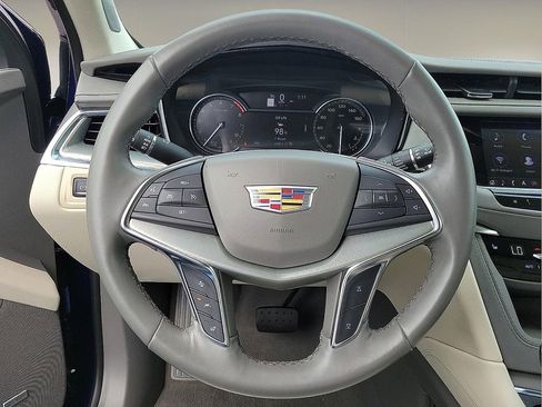 Certified 2023 Cadillac XT5 Premium Luxury AWD/4WD image 19