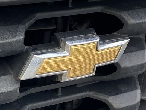 Used 2022 Chevrolet Silverado 1500 Custom image 4