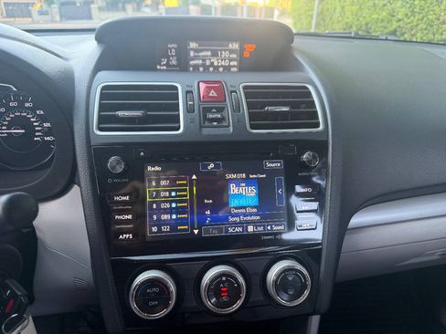 Used 2017 Subaru Forester 2.5i Premium AWD/4WD image 31