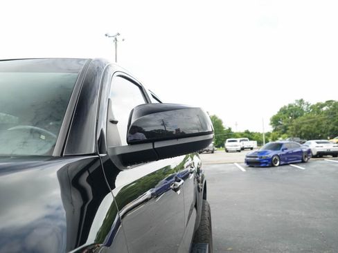 Used 2022 Toyota Tacoma SR5 RWD image 21